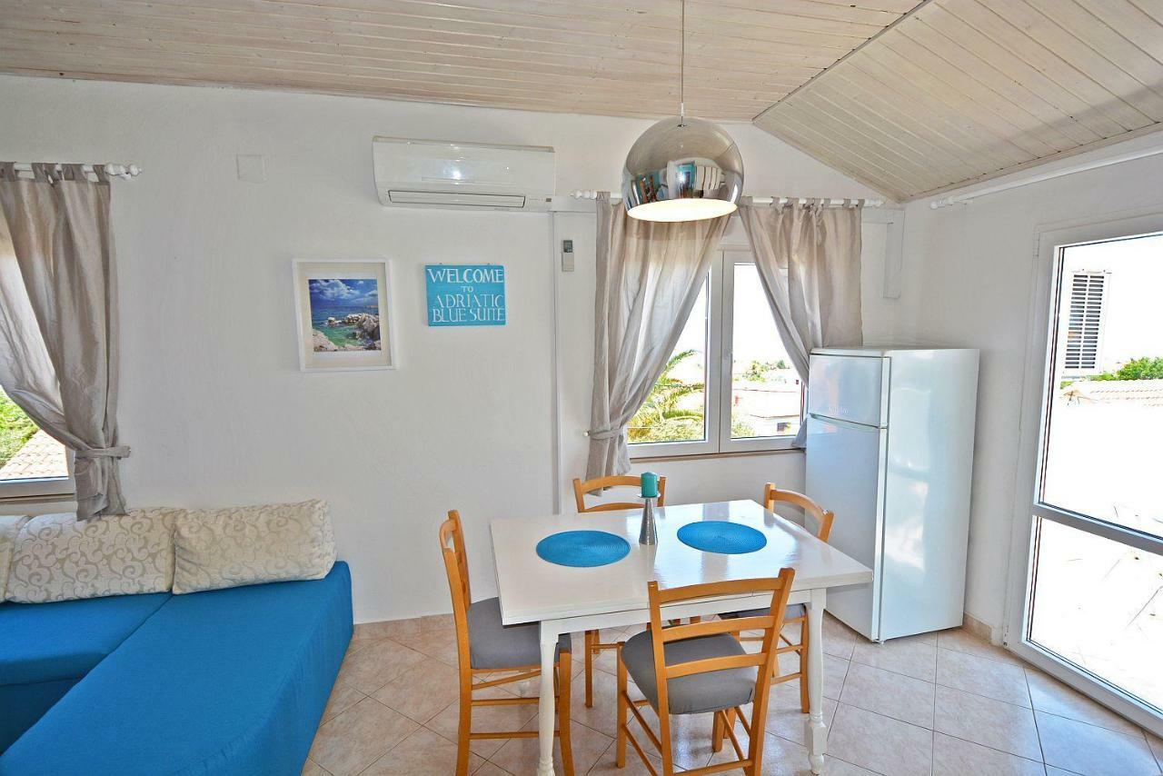 Apartments Residence Sunce Supetar Extérieur photo